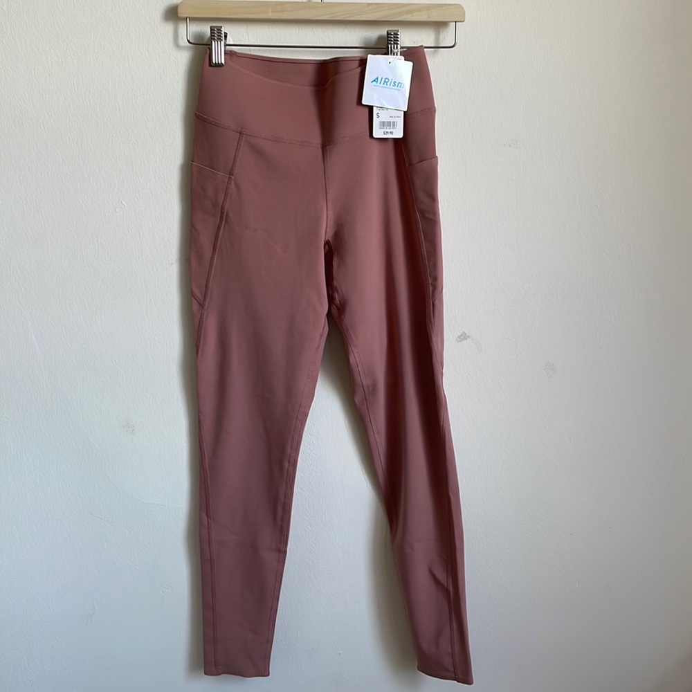 NWT Uniqlo Women’s Airism Active UV Protection Soft Leggings Size Small